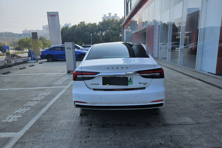 荣威i6 MAX新能源 2023款 EV 420天幕特别版车身外观6005