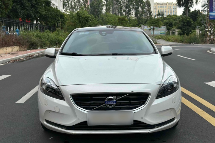 沃尔沃V40 2016款 T4 智雅版车身外观6003