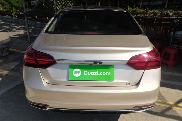 吉利汽车 帝豪 2019款 领军版 1.5L CVT向上互联型 国VI车身外观6