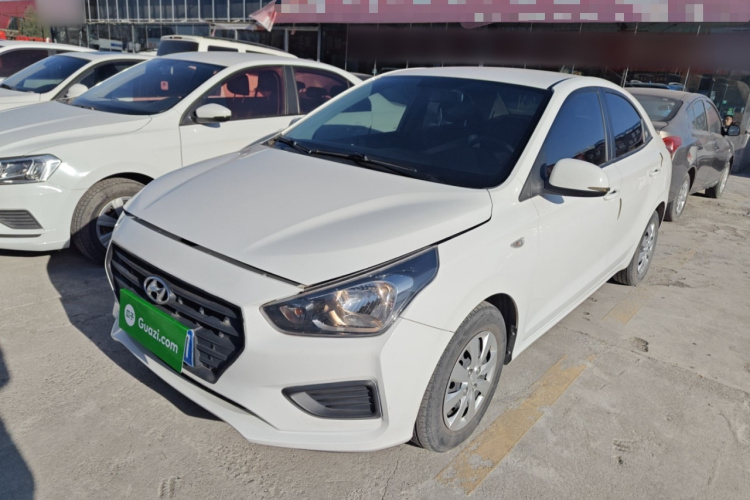 现代 瑞纳 2017款 1.4L 手动焕新版 国VI车身外观1