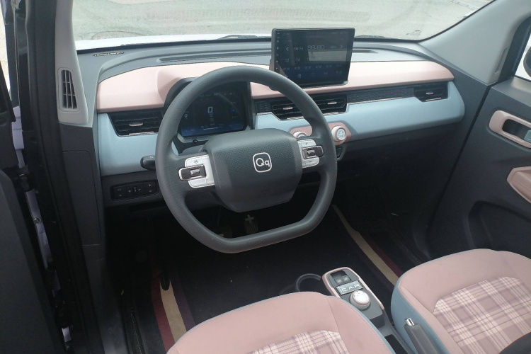 奇瑞新能源 QQ冰淇淋 2024款 170km 圣代 +中控内饰12