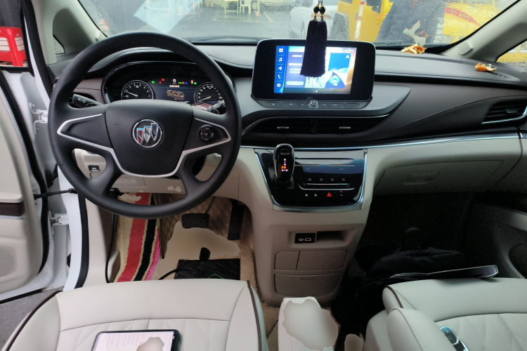 别克GL8 2021款 陆上公务舱 652T 舒适型中控内饰7002