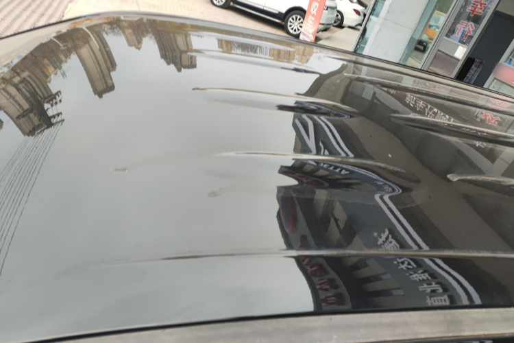 丰田 汉兰达 2023款 2.5L智能电混双擎两驱精英版 7座局部细节57