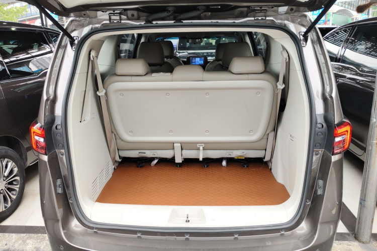 别克GL8 2021款 陆上公务舱 652T 舒适型局部细节23