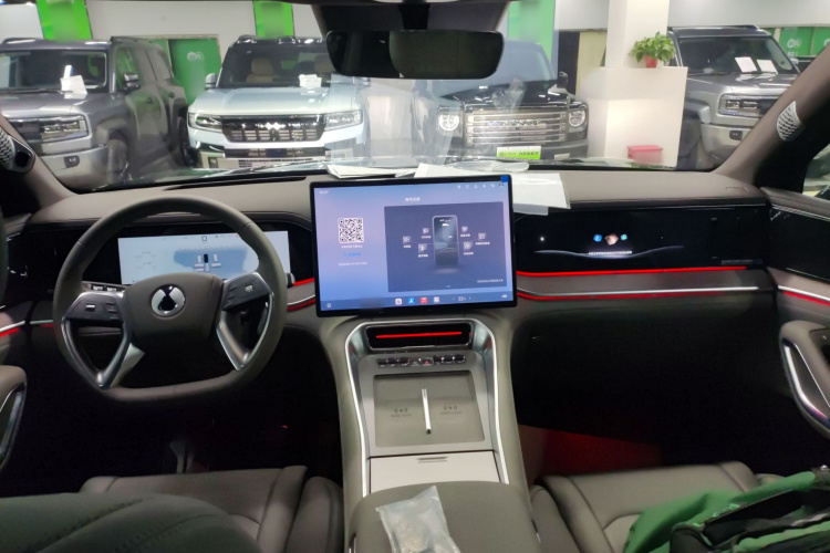 腾势N9 2025款 尊荣型中控内饰7003