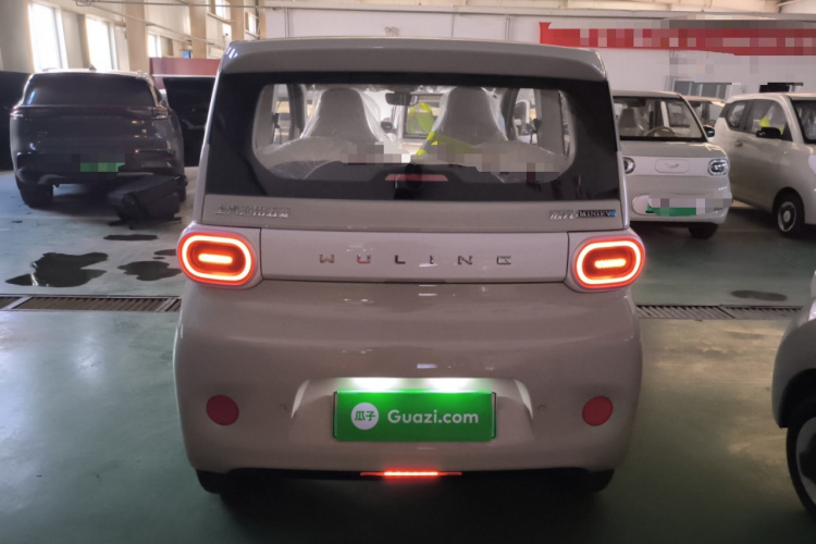 五菱汽车 宏光MINIEV 2024款 第三代 215km 青春版车身外观6