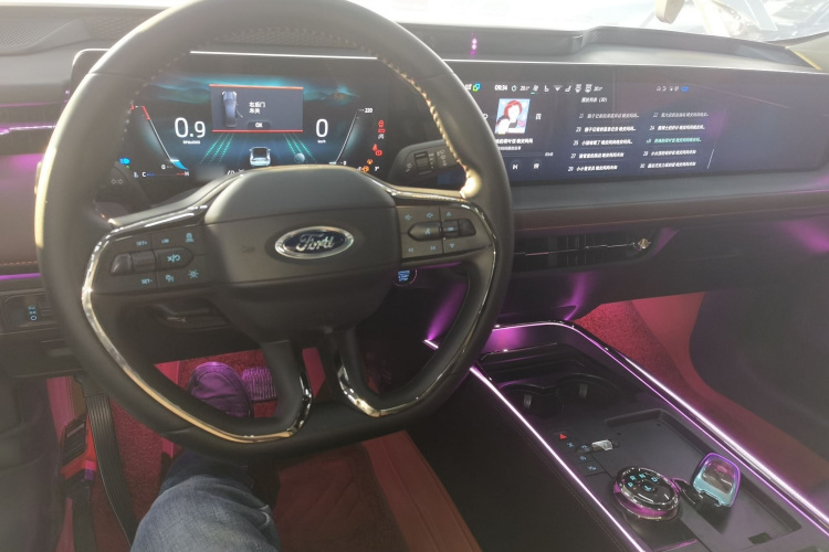福特 蒙迪欧 2023款 EcoBoost 245 至尊型中控内饰12