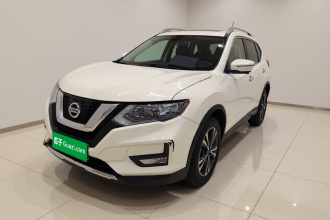 日产 奇骏 2017款 2.5L CVT豪华版 4WD