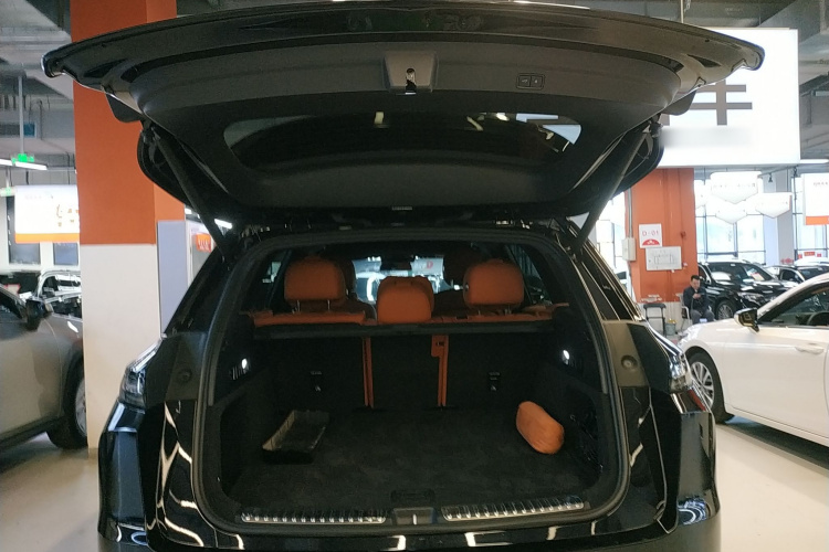 理想汽车 理想L7 2024款 Pro机舱底盘23