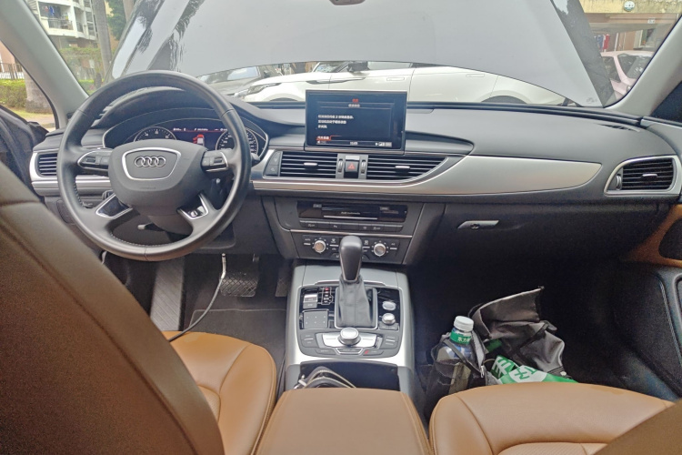 奥迪A6L 2016款 TFSI 技术型中控内饰7002