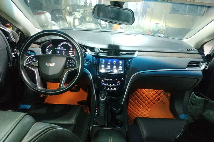 凯迪拉克XTS 2018款 28T 精英型中控内饰12