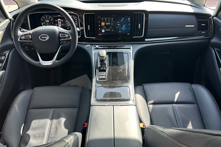 广汽传祺 传祺M8 2023款 领秀系列 390T 尊贵版局部细节16