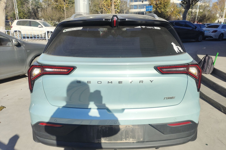 吉利几何E萤火虫 2022款 401KM 霹雳虎 4座车身外观6004