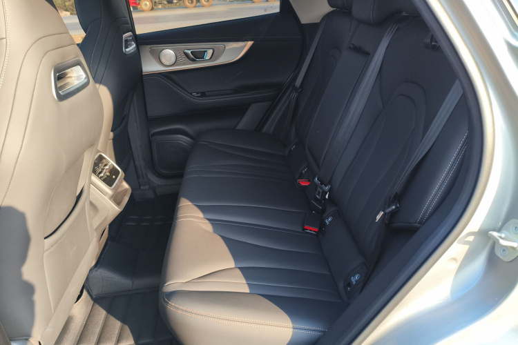 奇瑞 瑞虎5x 2025款 高能版 1.5T CVT豪华型中控内饰21