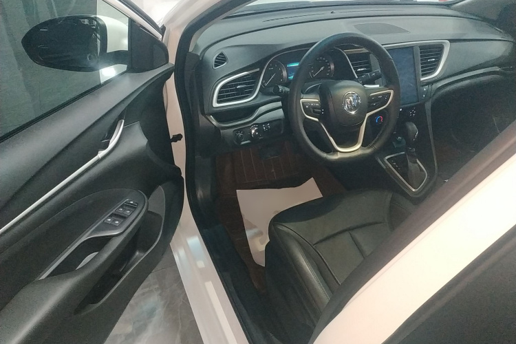 别克 英朗 2018款 18T 自动精英型中控内饰20