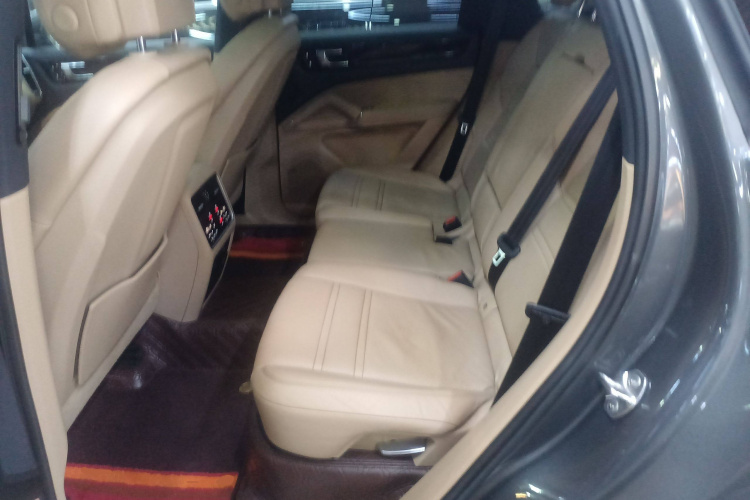 保时捷 Cayenne新能源 2019款 Cayenne E-Hybrid 2.0T中控内饰21