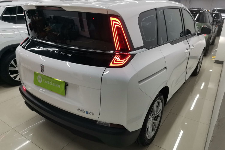 奔腾NAT 2022款 悦享出行 换电版 100kW 401km车身外观7