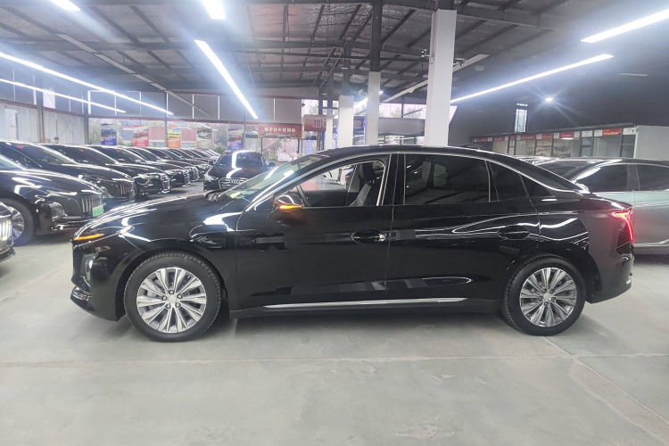 红旗E-QM5 2022款 431km 充电乐享版车身外观6003