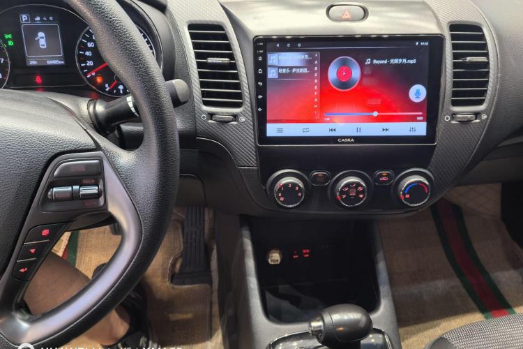 起亚K3 2016款 1.6L 自动GL中控内饰7005