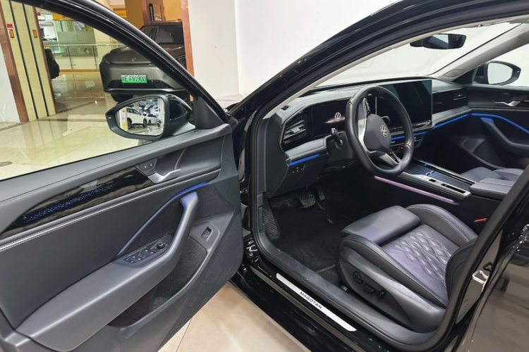 大众 迈腾 2024款 380TSI DSG尊贵版大迈包局部细节19