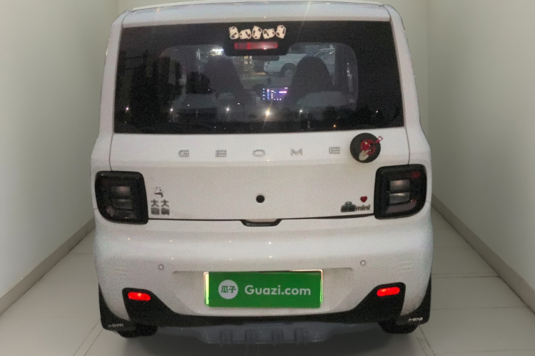 吉利银河 2023款 熊猫mini 200km 耐力熊车身外观6