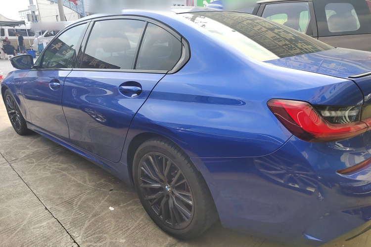 宝马3系 2020款 改款 325Li M运动曜夜套装车身外观4