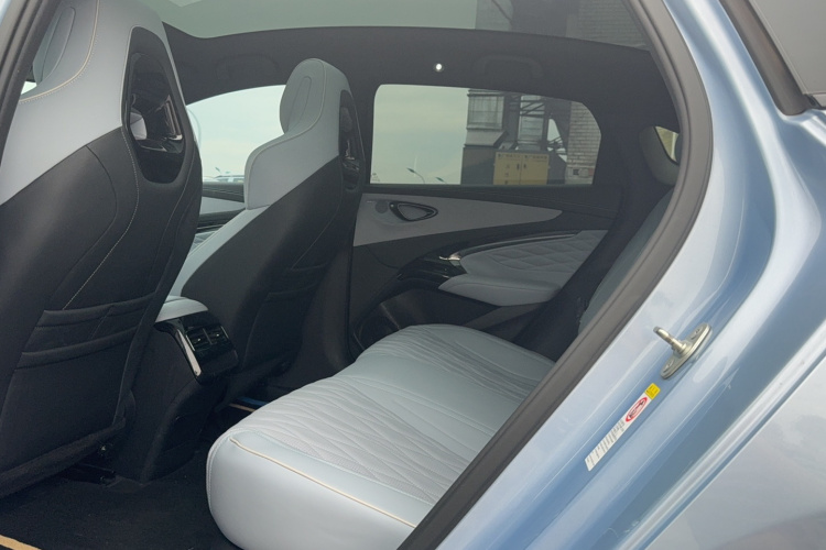 比亚迪 海豹 2022款 700km 长续航后驱版中控内饰7003