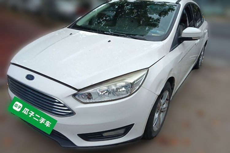 福特 福克斯 2015款 三厢 1.6L 手动舒适型车身外观1