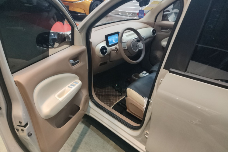 五菱汽车 宏光MINIEV 2025款 四门版 进阶款中控内饰20