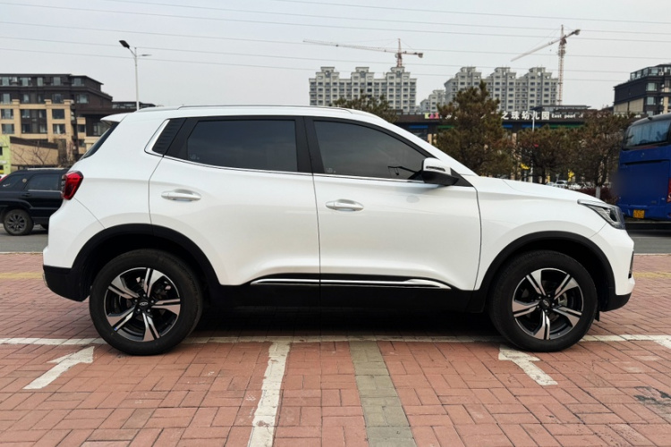 奇瑞 瑞虎5x 2024款 1.5L CVT新锐版车身外观6001