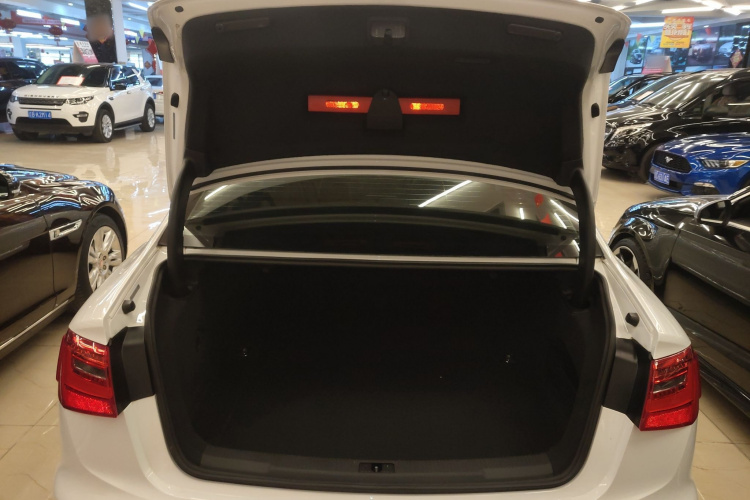 奥迪A6L 2015款 30 FSI 百万纪念舒享型局部细节23