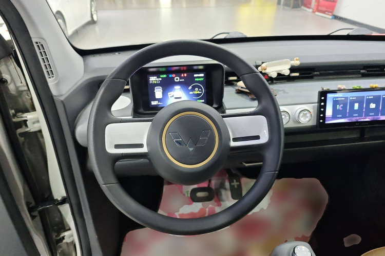 五菱汽车 宏光MINIEV 2022款 GAMEBOY 200km 玩咖款 磷酸铁锂局部细节13