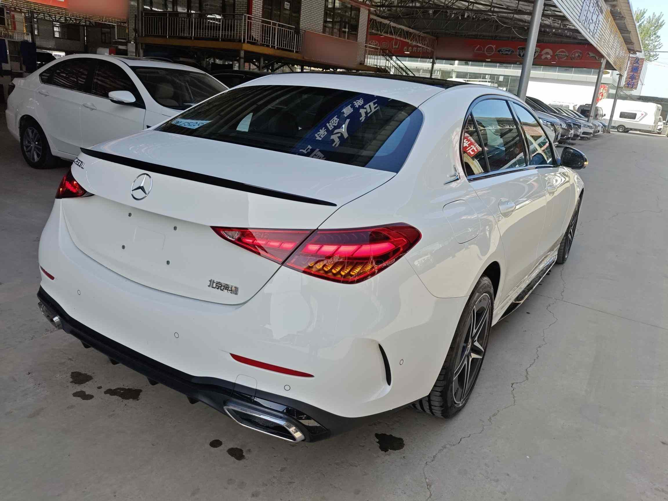 奔驰C级 2025款 C 260 L 皓夜运动版(5)