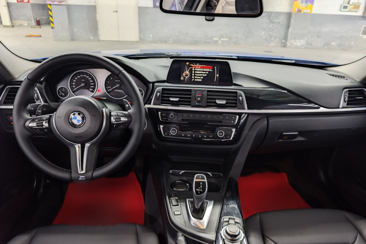 宝马3系 2017款 320Li M运动型中控内饰7003