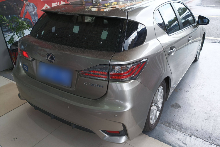 雷克萨斯CT 2014款 CT200h 精英版 单色车身外观6005