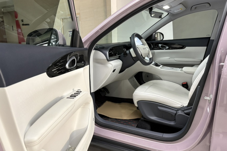 吉利银河 星愿 2025款 310km 梦想版中控内饰7008