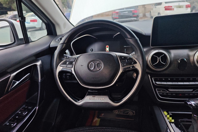 北京汽车 绅宝D50 2018款 1.5L CVT尊享智联版中控内饰13