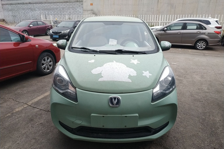 长安欧尚 奔奔E-Star 2021款 国民版 心悦版 磷酸铁锂（31.18kWh）车身外观2