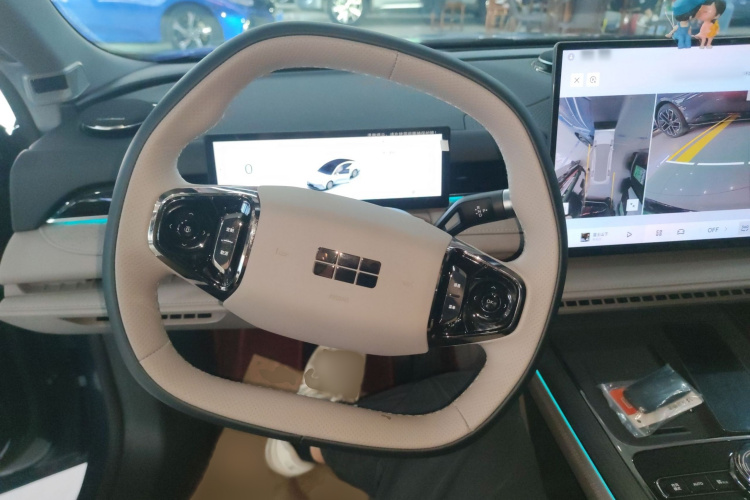 吉利银河 银河星耀8 2025款 130km EM-i 尊贵版局部细节13