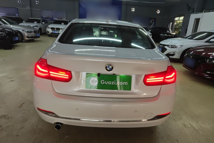 宝马3系 2016款 316Li 时尚型车身外观6