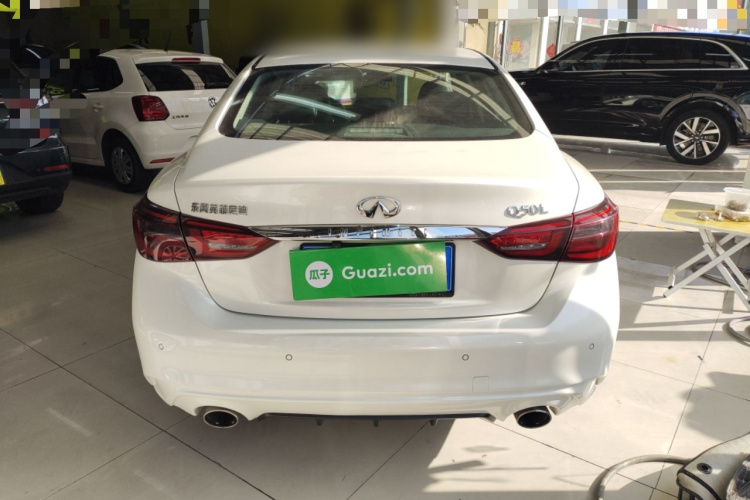 英菲尼迪Q50L 2018款 2.0T 舒适版 国VI车身外观6