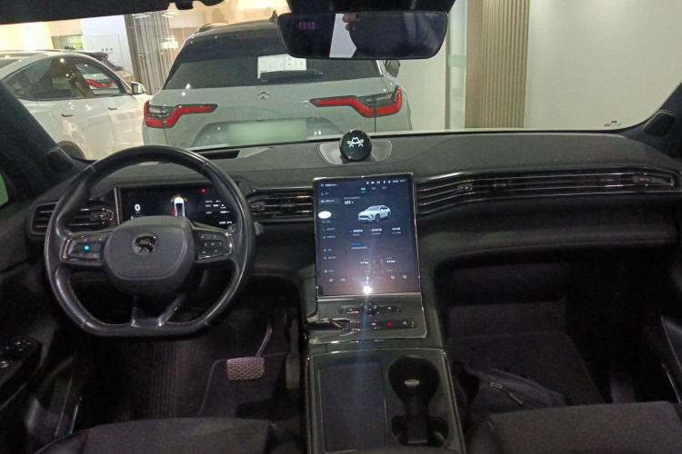 蔚来EC6 2020款 605KM 运动版中控内饰12