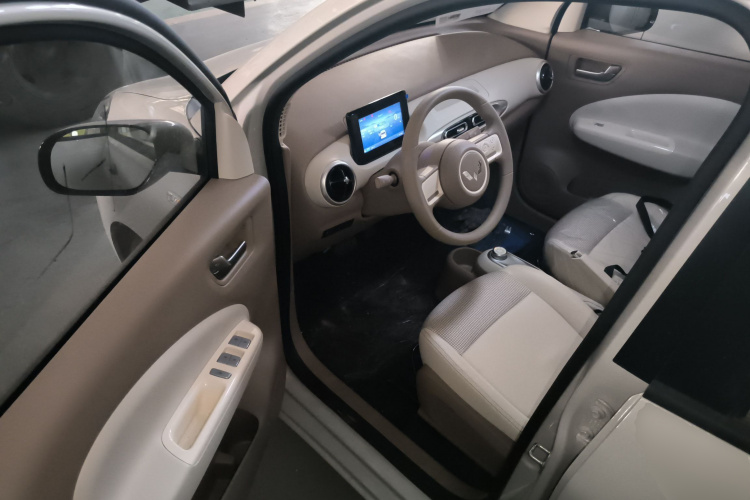 五菱汽车 宏光MINIEV 2025款 四门版 进阶款中控内饰20