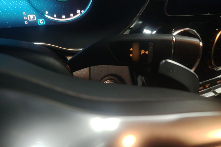 奔驰C级 2020款 C 260 运动版局部细节18