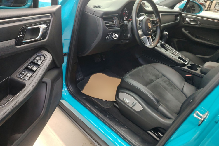 保时捷 2018款 Macan 2.0T中控内饰7003