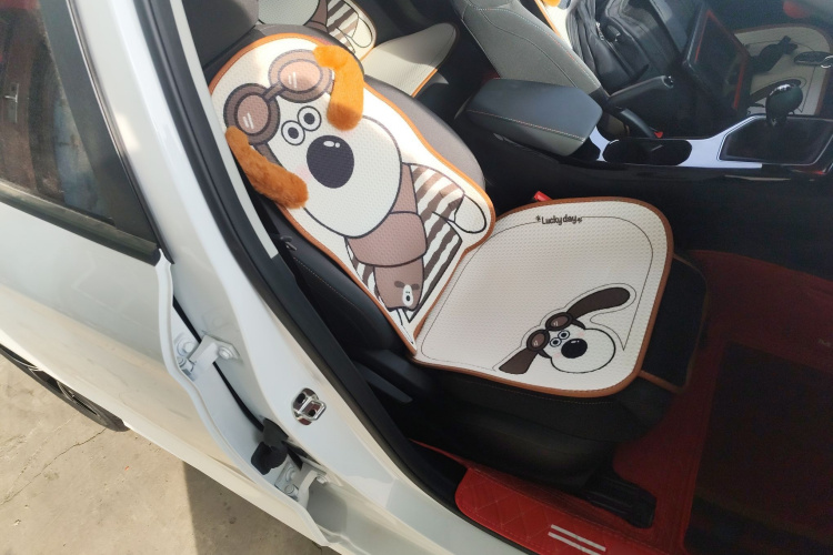 名爵 MG5 2023款 180DVVT 手动风尚版局部细节41