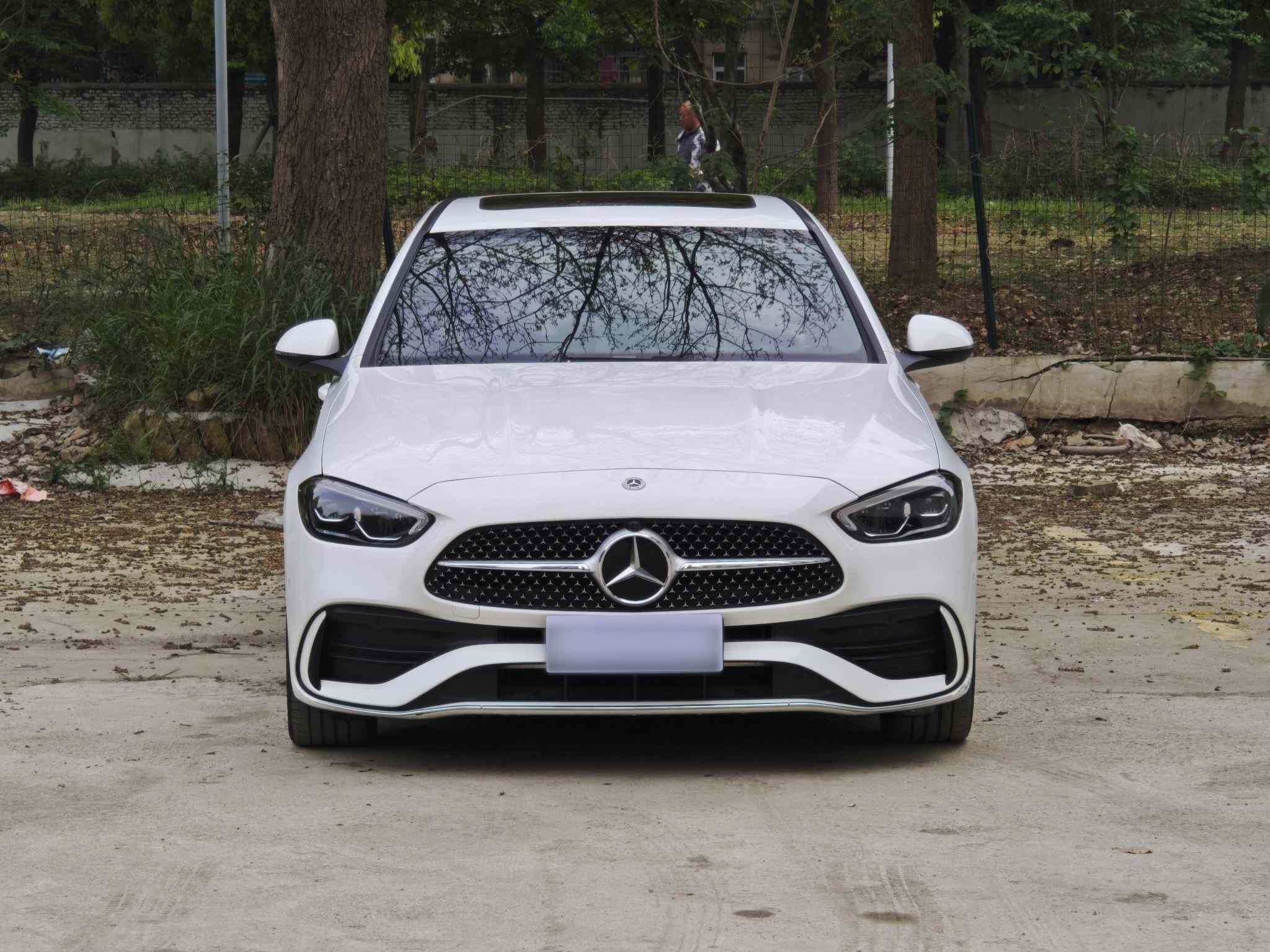 奔驰C级 2023款 改款 C 200 L 运动版(2)