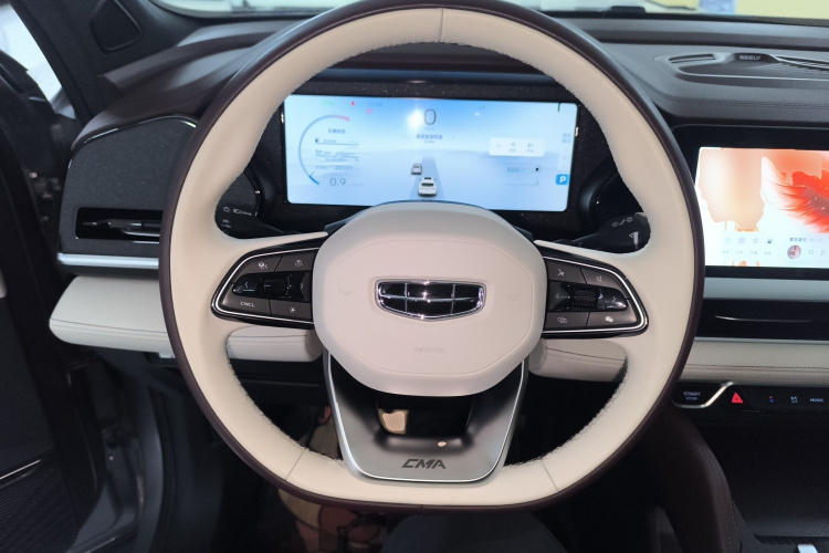 吉利汽车 星越L 2021款 2.0TD DCT EVO两驱尊贵型中控内饰13