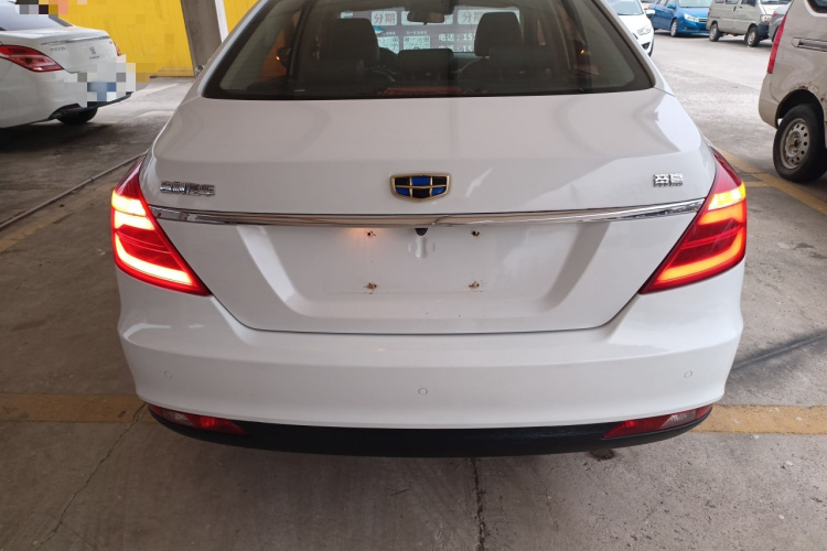 吉利汽车 帝豪 2017款 三厢百万款 1.5L CVT向上版车身外观6