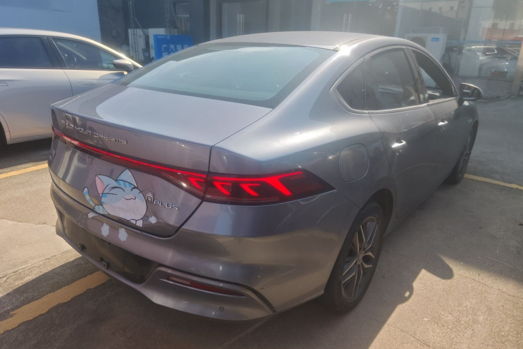 比亚迪 秦PLUS 2021款 DM-i 55KM 旗舰型车身外观7